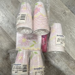 Vintage DesignWare Daisy Party Supplies Cups & Invitations Lot NOS