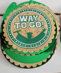 98 PIECES GRADUATION PARTY DECORATIONS CARDBOARD WITH GREEN AND YELLOW FOILS