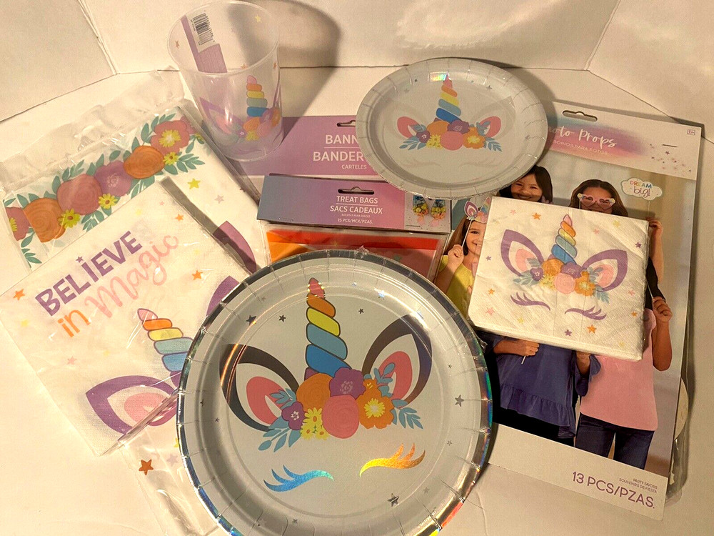 Unicorn Birthday Party 9 Piece Kit (Deco/Tableware) See description for contents