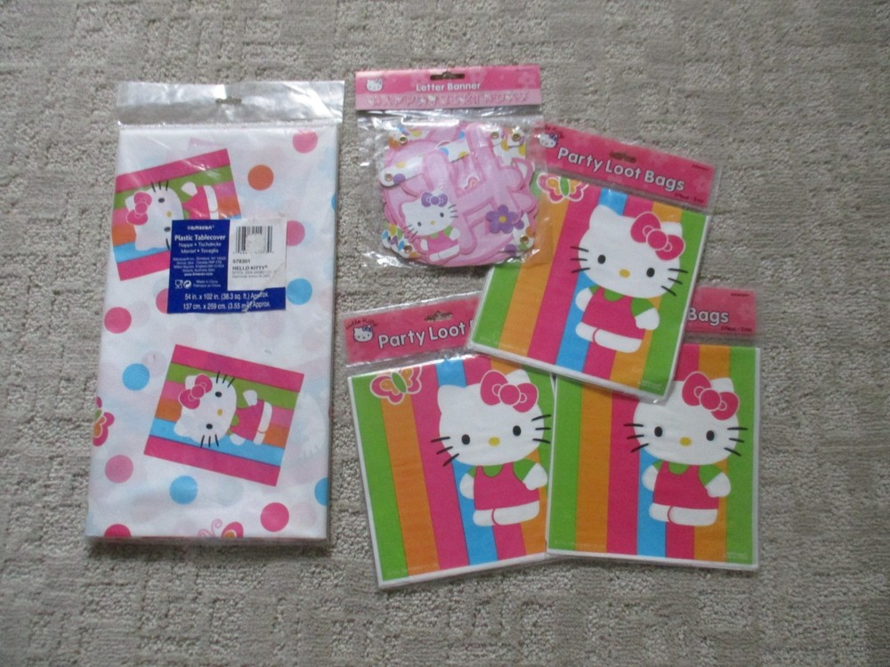 Vintage Hello Kitty Birthday Party Supplies 1 Tablecover, 1 Banner, 24 Loot bags