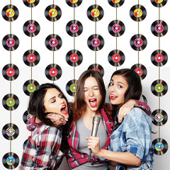 8 Pieces Rock and Roll Party Decorations Retro Record Paper Garlands Vintage The