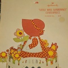 Hallmark Little Miss Sunbonnet Birthday Centerpiece Paper Floral Multicolor