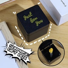 Christmas Interesting Prank Gift Middle Finger in Box Funny Creative Gifts**