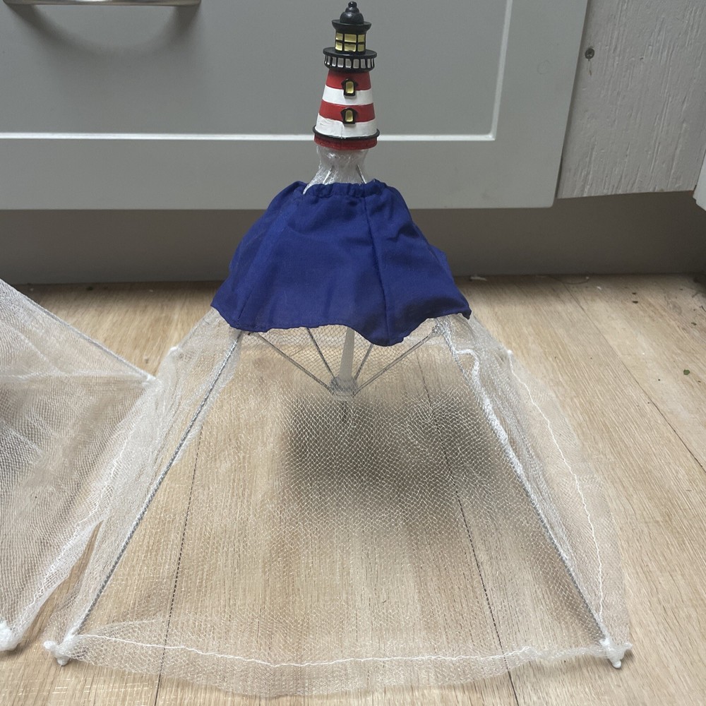 Interesting nautical decorations Mystery