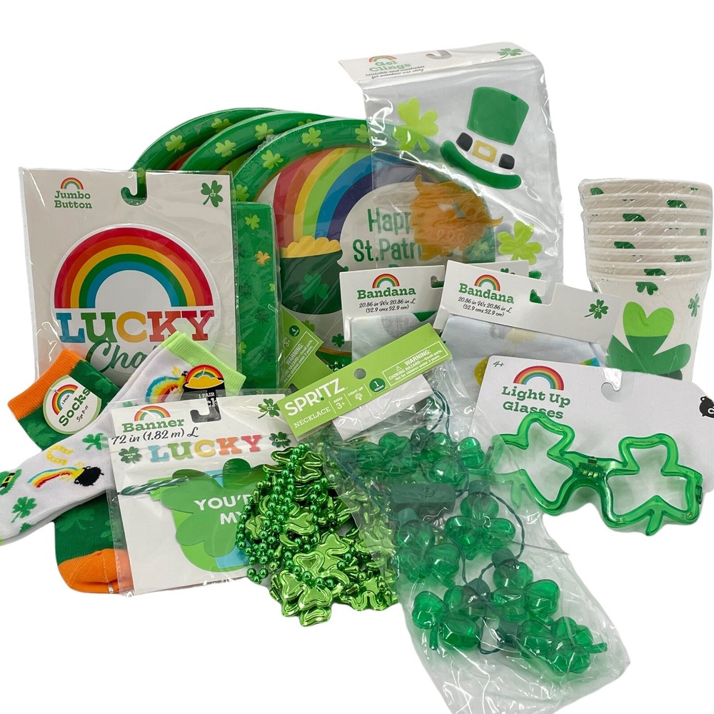 Lot of 18 St. Patrick’s Day Plates Napkins Glasses Bandana Button Socks Banner