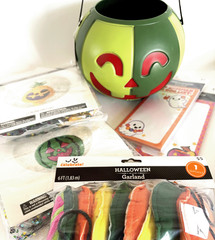 🎃 Way To Celebrate Summerween Party Bundle Halloween Beach Balls Bucket Garland
