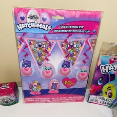 HATCHIMALS Birthday Party Decorations, 2 Tablecover’s & 2 Series 4 Toys NEW