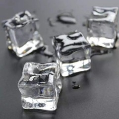 50 Pcs 20mm Clear Fake Ice Acrylic Decorative Ice Cubes Display Home Decoration