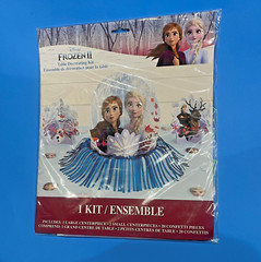 Disney FROZEN II Party Table Decorating Kit 23 Pieces Elsa Anna Olaf Kristoff