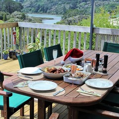 Placemats for Dining Table Set of 8 Non-Slip, Heat Resistant Oval Leather Pla…