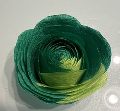 8 Handmade Crepe Paper Flowers GREEN ST PATTY DAY Party Decor Streamer 2” Inch