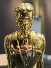 Beistle Awards Night Gold Tone Male Statuette Award Party Prize 2007