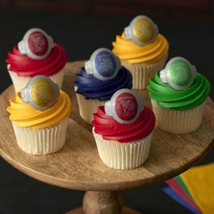 Harry Potter™ Rings, 24 Hogwarts™ Houses Cupcake Decorations Featuring Gryffi…