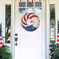 Versatile 4th of July Eagle Wreath – Rustic Wooden Door Sign for Indoor/Outdoor