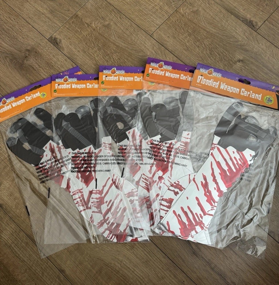 Halloween Blooded Weapon Garland 1.8m Long – x 5 – New