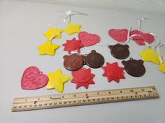 Vtg. Greenbrier Intl. Plastic Balloon Weights Colorful Love Hearts Stars Bears