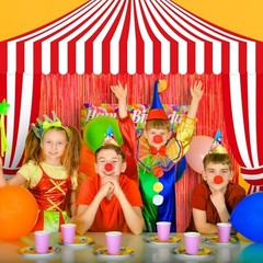 5 Pcs Carnival Circus Party Decorations Set White Circus Tent with Tinsel Red