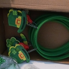 St. Patrick’s Day Party Decoration Lot Green Shamrock Plastic Beads & Headbands