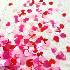 100 Grams 1 Inch White Pinks Red Tissue Paper Heart Confetti Wedding Table