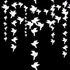 150PCS 10Strings White Origami Paper Doves Garlands for Wedding Party Decorat…