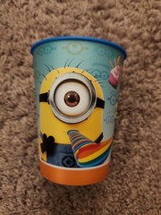 Minion Despicable Me 6 oz Plastic Favor Cup Birthday Party Decoration