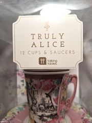 Talking Tables Truly Alice Tea Party 12 Paper Cold Cups And 12 Paper Saucers