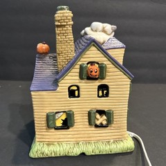 Halloween Lighted House Porcelain Mania Manor Pumpkin Time Great Condition