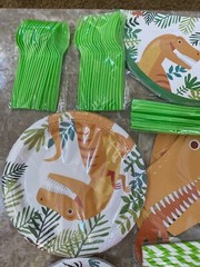 226 pcs Dinosaur Birthday supplies with banner and tableware set