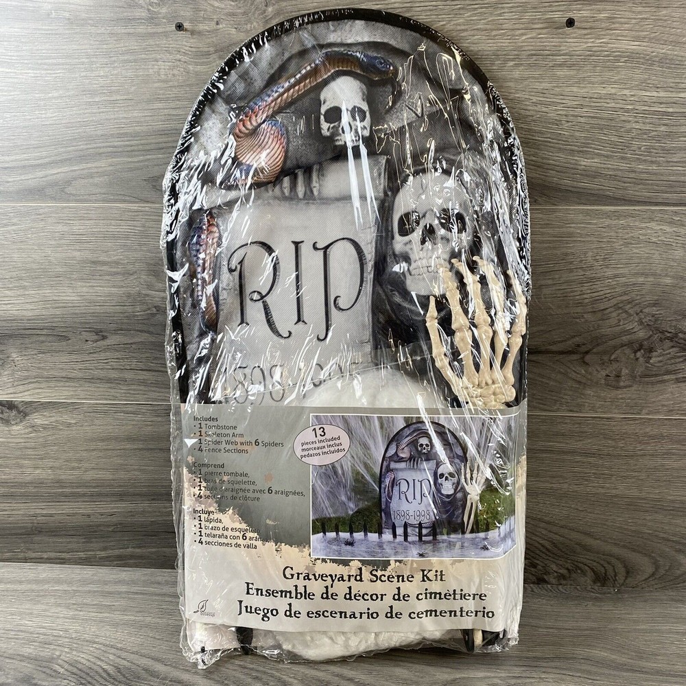 Haunted Cemetery Graveyard Halloween House Gothic Scene Kit 13 Pieces Scary