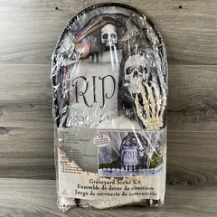 Haunted Cemetery Graveyard Halloween House Gothic Scene Kit 13 Pieces Scary