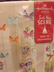 Hallmark Disney Minnie Mouse Dream Birthday Party Room Transformation Kit