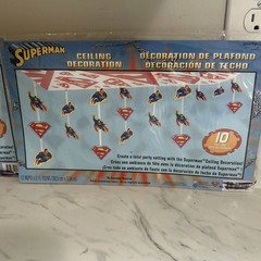 SUPERMAN RETURNS Ceiling DecorationHallmark PARTY EXPRESS Plastic DC COMICS Lot2