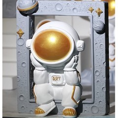 Astronaut Ornament Nature Resin Cute Multifunctional Astronaut Figurine Ornament