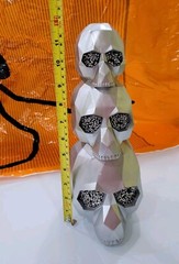 Halloween Decoration Prop – Skull Piece 30cm Stacked Geometric Skulls TK Maxx