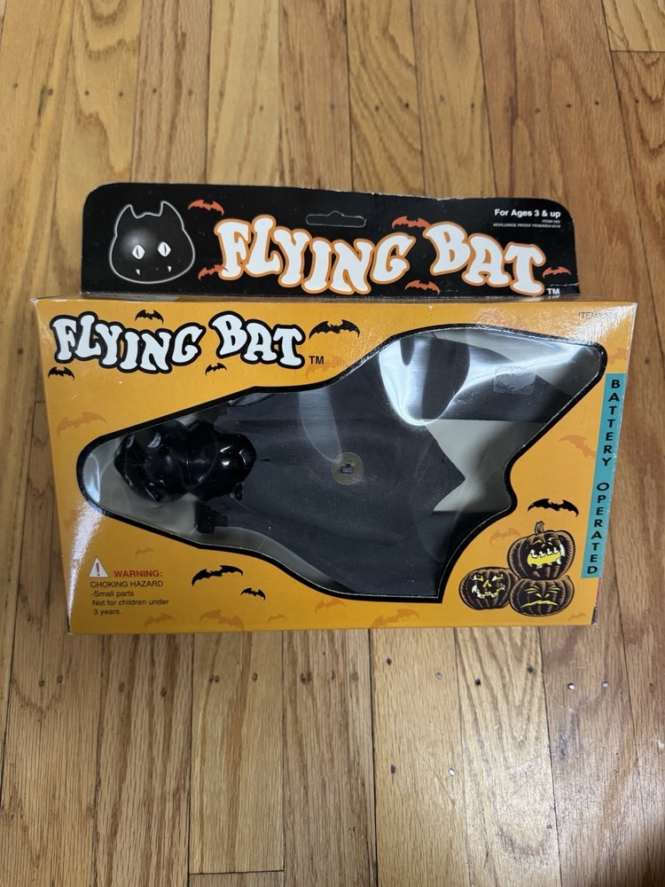 VTG Halloween 9” 90s Flying ANIMATED VAMPIRE BAT Flaps Wings Light Up Eyes WORKS
