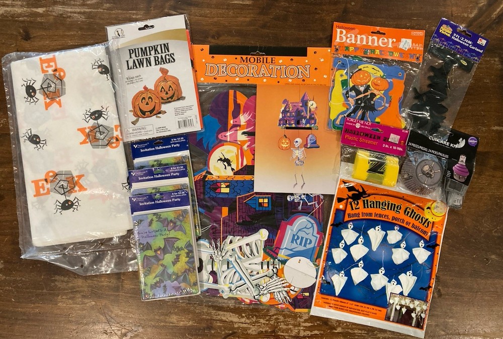 Halloween Decorations Lot With Table Cover Decorations Party Invitations VTG #2