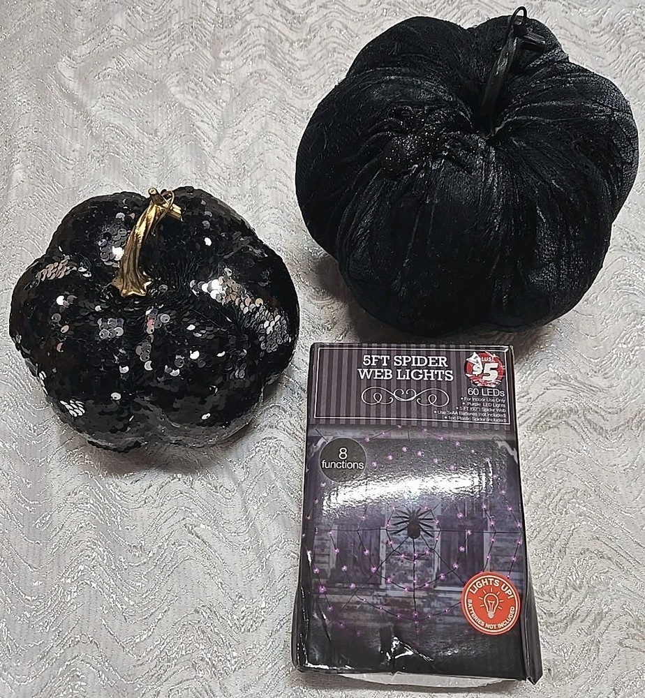 Black Velvet Lace Sequin Pumpkins 5ft Spider Web Lights Party Gothic Decor