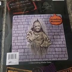 5 Packs Halloween Wall Decoration Invading Monster Skeleton Mummy Fireplace