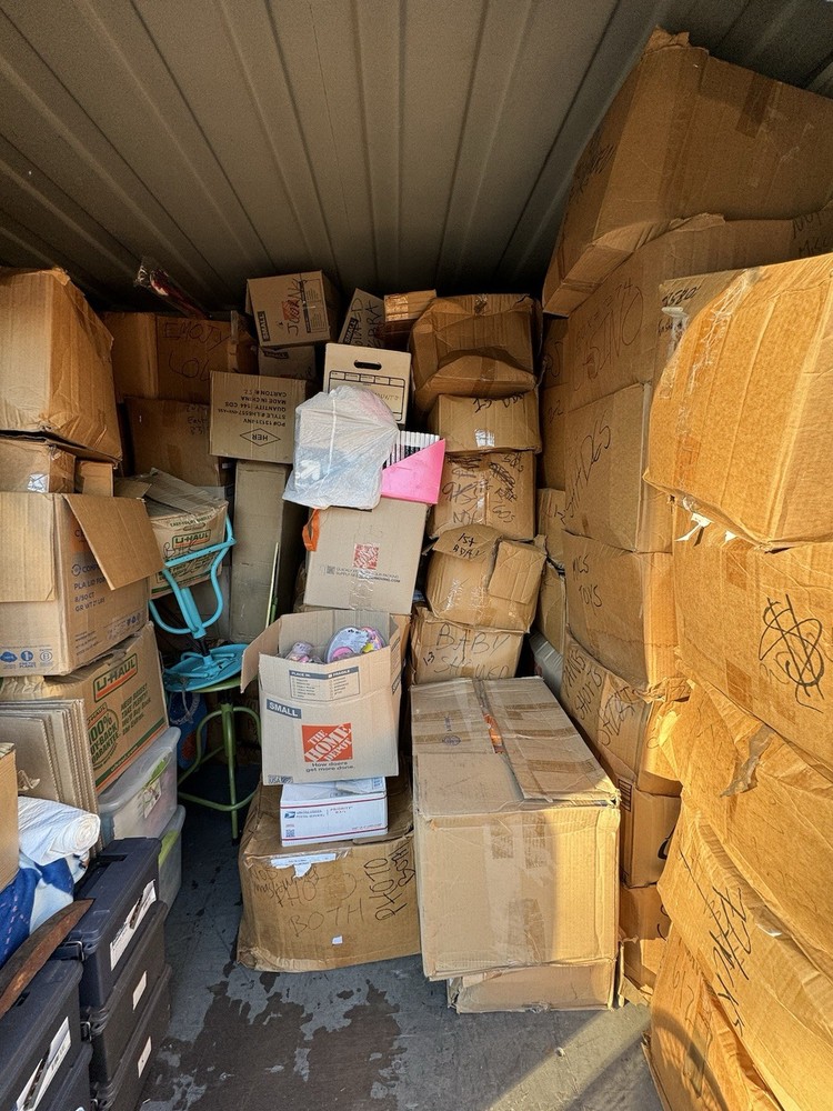 New party supplies lot