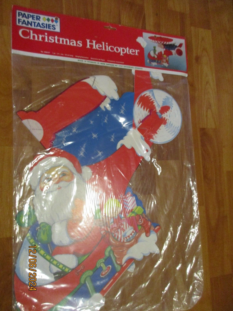 Santa Helicopter Honeycomb Decoration Paper Fantasies Completely Assembled NIP