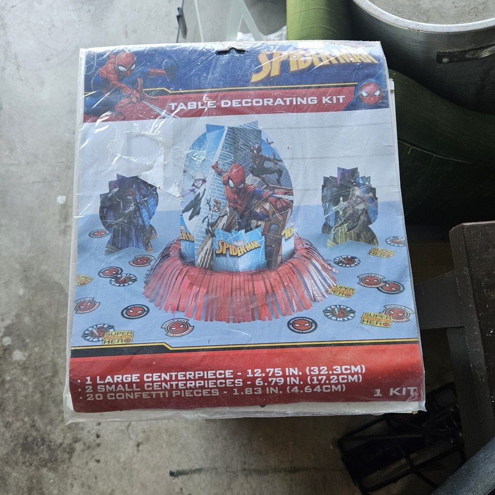 Spider-Man Table Decorating Kit Centerpiece Boys Birthday Party Supply SPIDERMAN