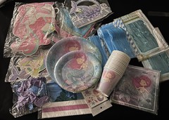 Mermaid Birthday Party Decorations + 16 Pc Tableware