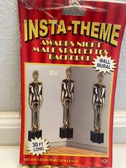 Beistle Insta-Theme «Award Night Male Statuettes Backdrop» Wall Mural 4×30 Ft.
