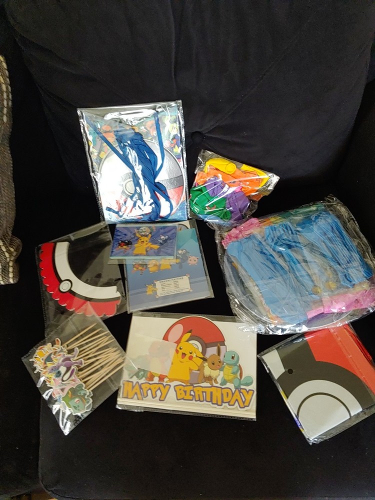 Pokemon Pikachu Party Set with Party Decoration & Accessories for 10 guests