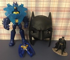 Batman DC Comics Birthday Party Decor Decorations Supplies Figures HUGE LOT- EUC