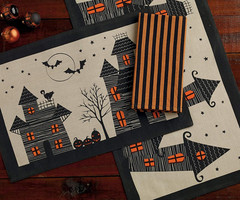 Halloween Party Tabletop Decor, Reusable & Machine Washable Cotton Fabric, Table