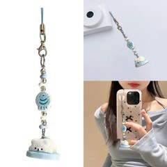Nature Inspired Bear Keychain Pendant Accessory For Fashion Individuals