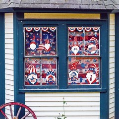 AnyDesign 138Pcs Patriotic Window Clings 4th of July Gnome Assorted,red