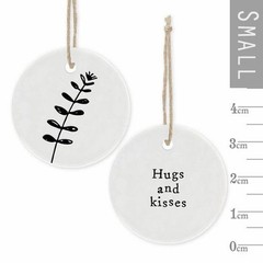 Mini Porcelain Hanging Tag – Hugs And Kisses – East Of India