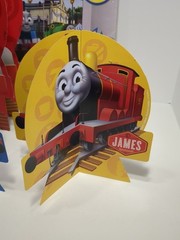 Thomas & Friends Giant Scene Wall Decorating Kit Giant 5 Piece Set + Table Topp